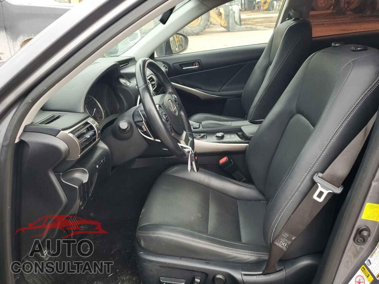 LEXUS IS 2015 - JTHBF1D26F5063574