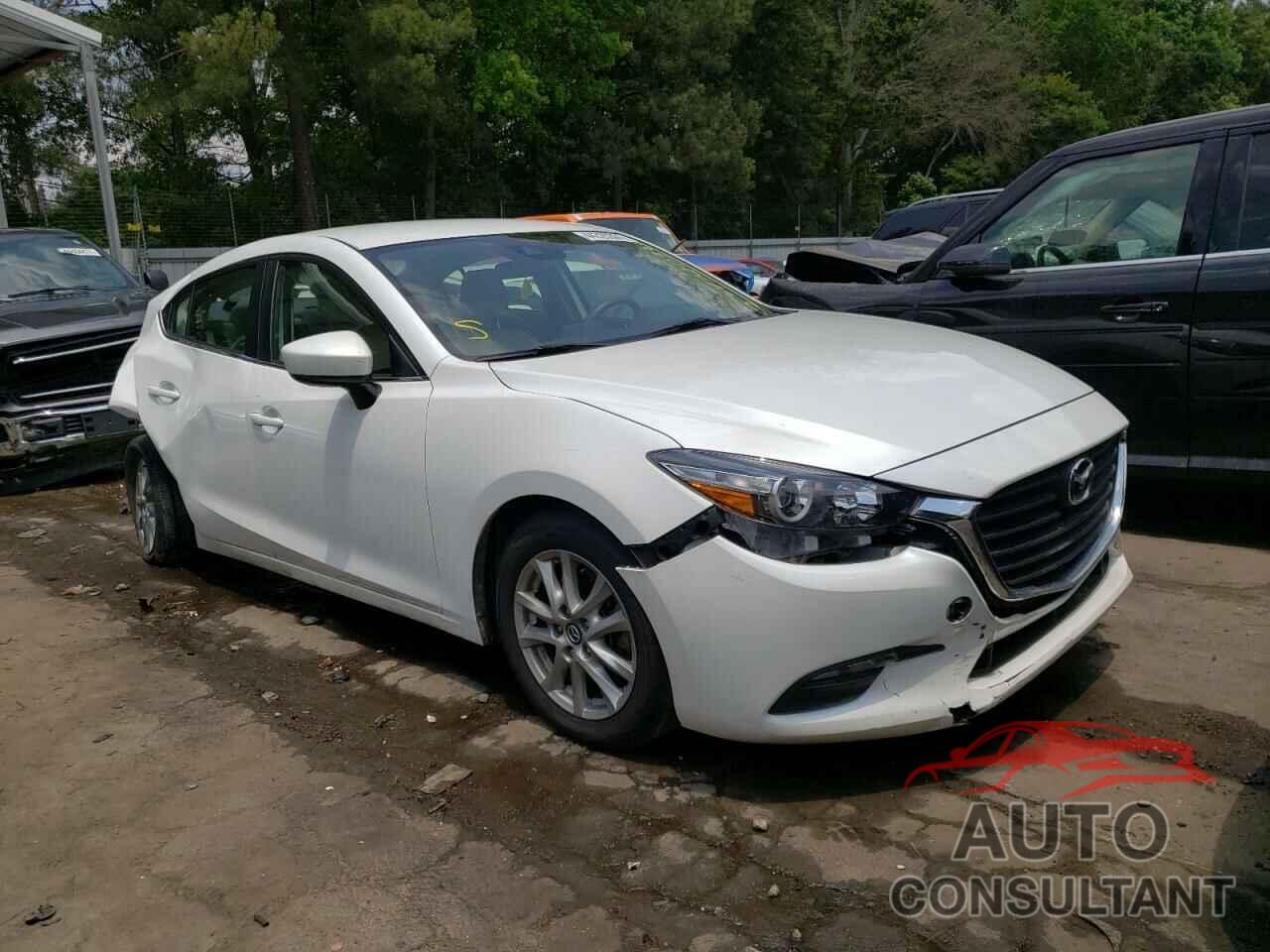 MAZDA 3 2018 - 3MZBN1U72JM164238