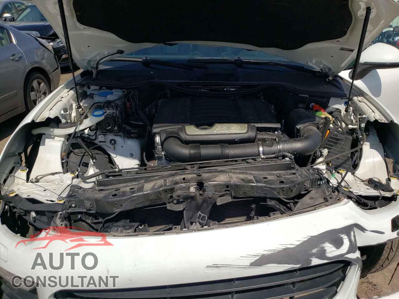 PORSCHE CAYENNE 2017 - WP1AA2A22HKA87573