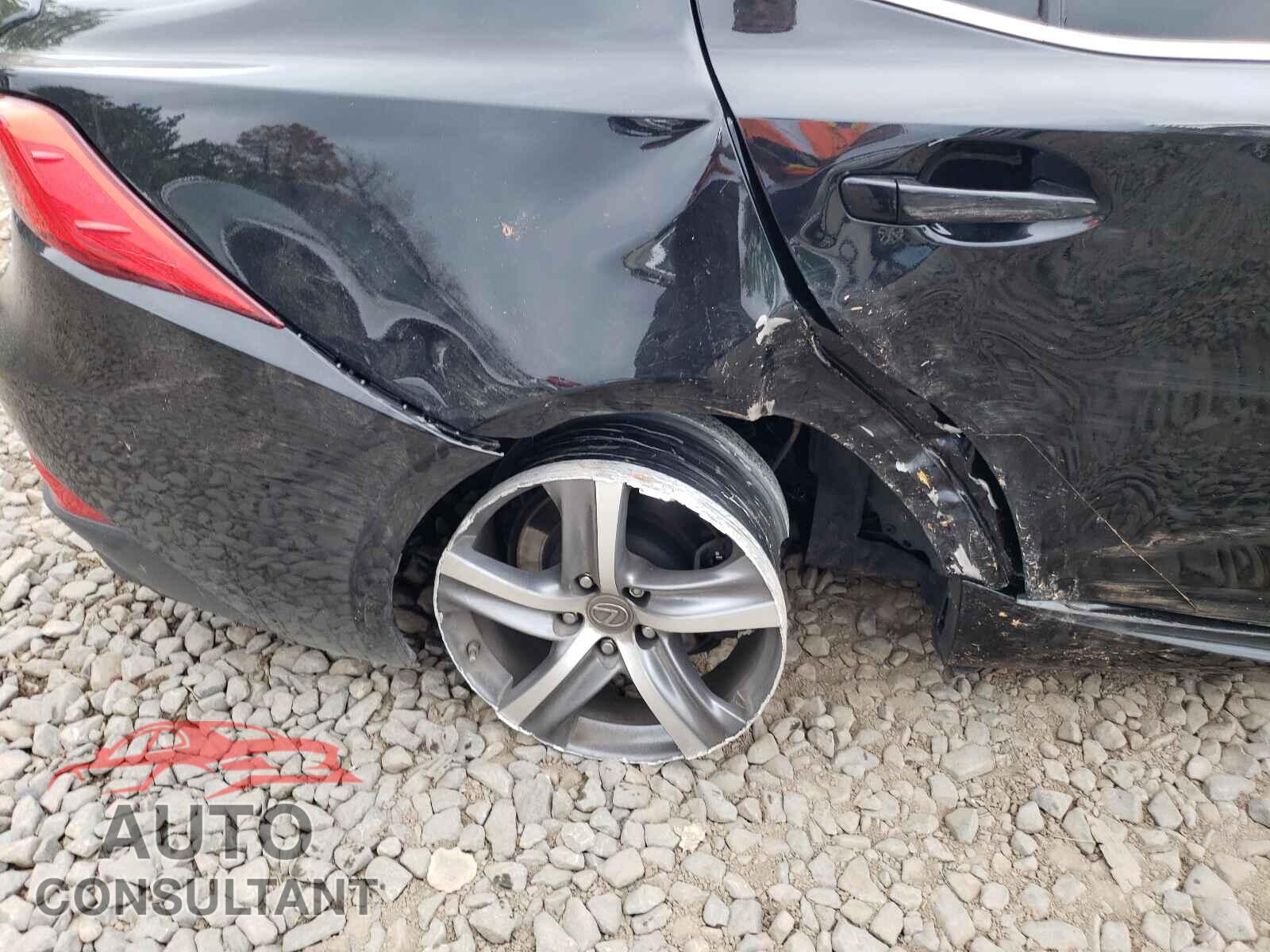 LEXUS IS 2017 - JTHBA1D20H5060283