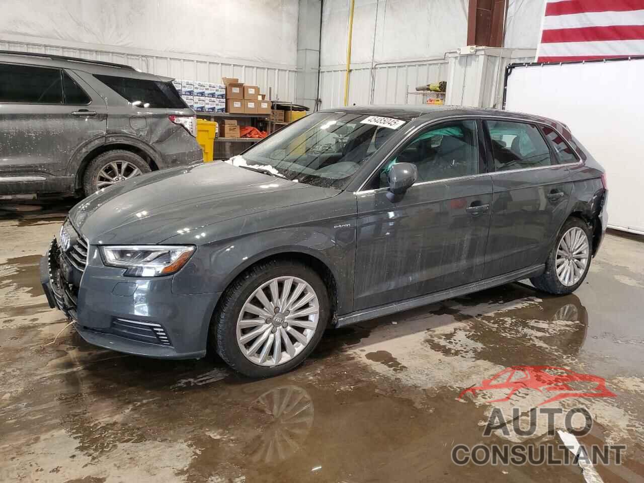 AUDI A3 2017 - WAUTPBFF3HA056582