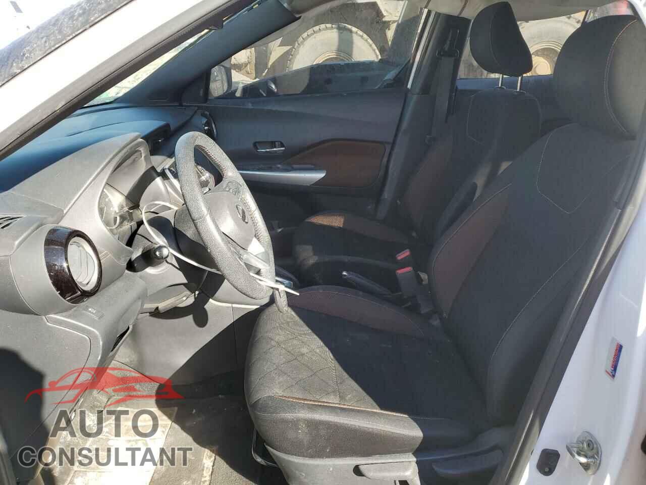 NISSAN KICKS 2019 - 3N1CP5CU3KL515233