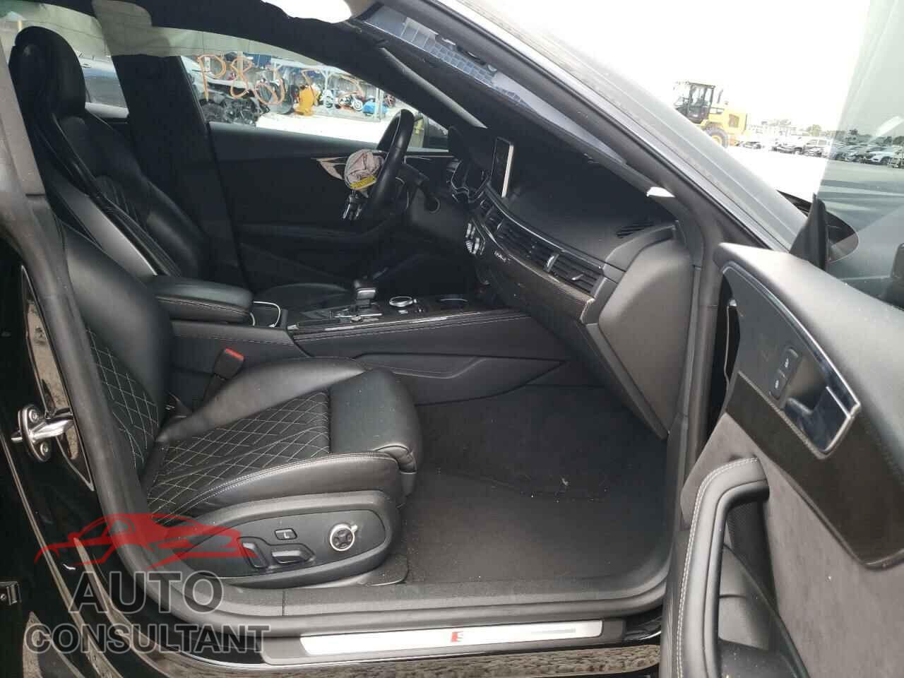 AUDI S5/RS5 2018 - WAUC4CF56JA024074