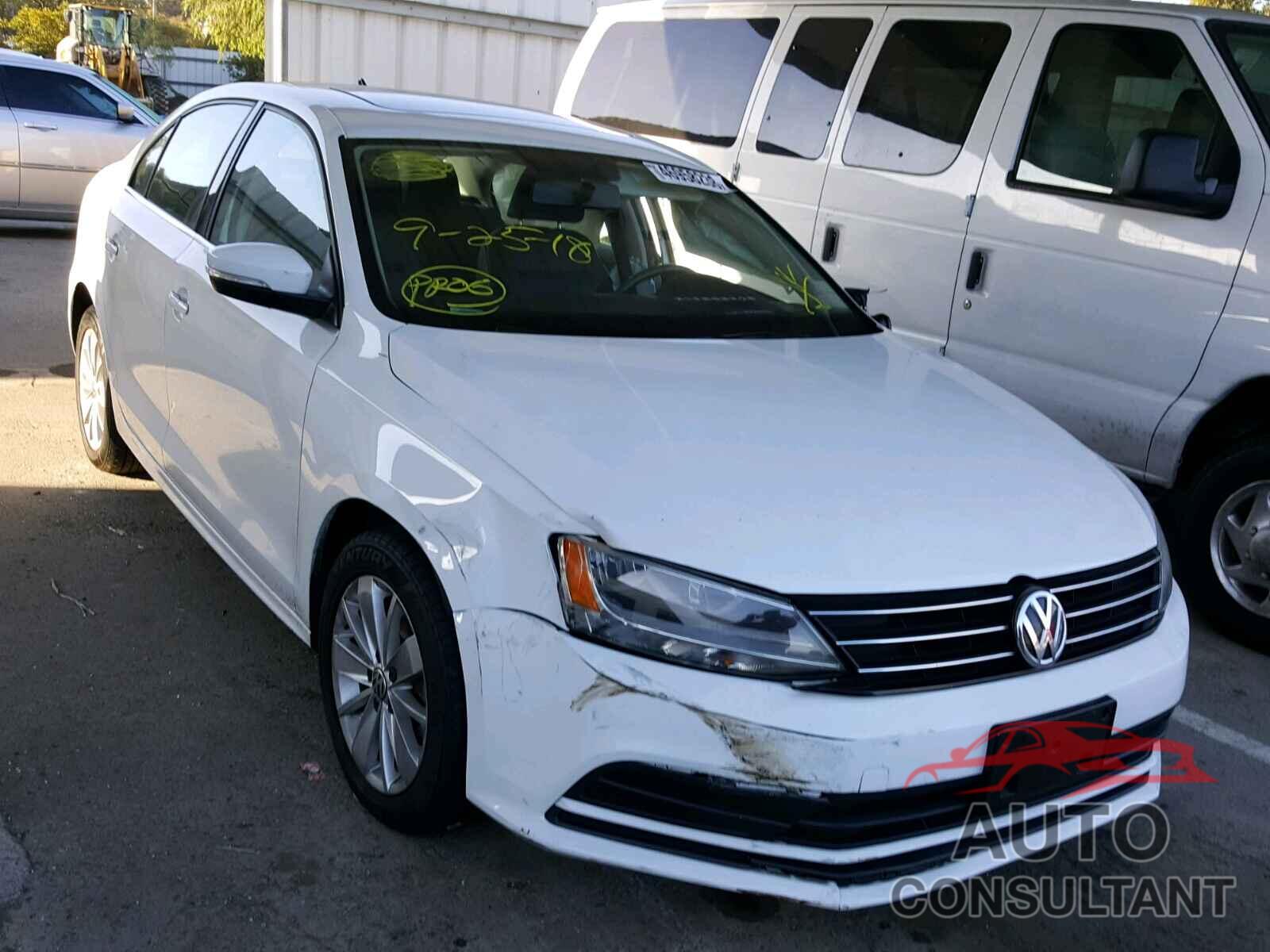 VOLKSWAGEN JETTA 2015 - 3VWD17AJ7FM356107