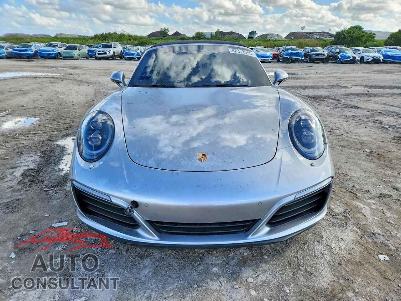 PORSCHE 911 2017 - WP0CA2A90HS141119