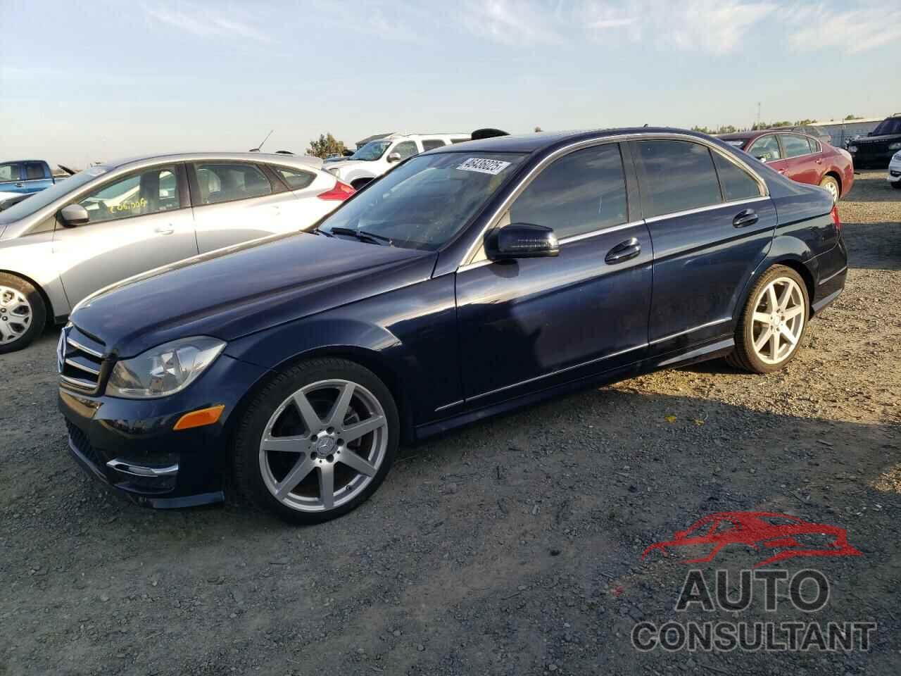 MERCEDES-BENZ C-CLASS 2014 - WDDGF4HB1EA966388
