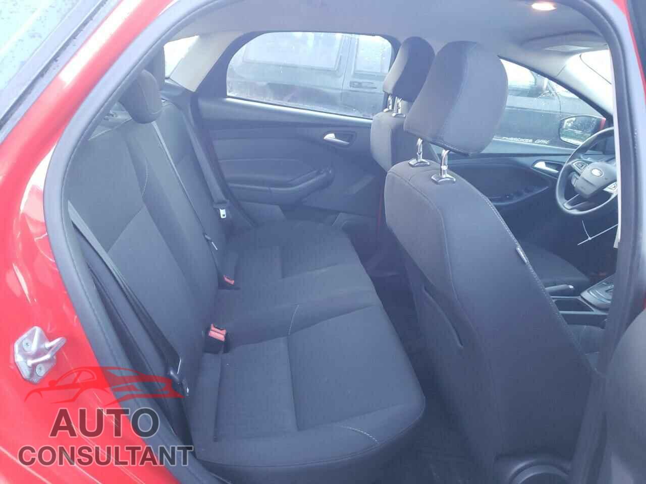 FORD FOCUS 2017 - 1FADP3F2XHL286639