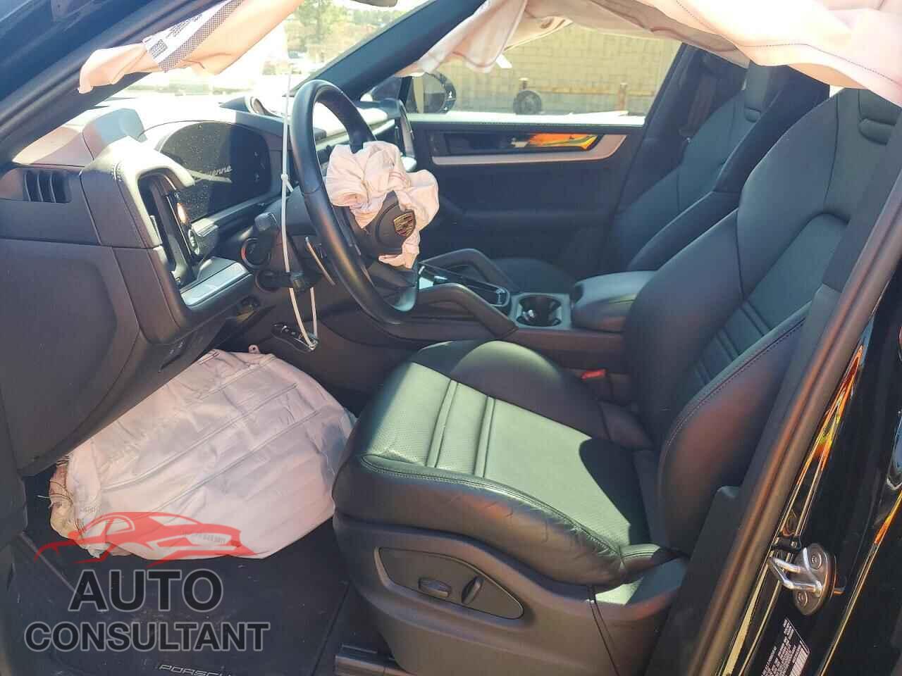 PORSCHE CAYENNE 2024 - WP1BA2AY2RDA49436