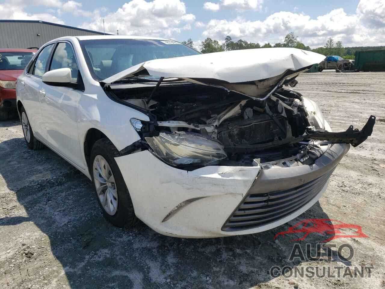 TOYOTA CAMRY 2016 - 4T4BF1FK7GR573925