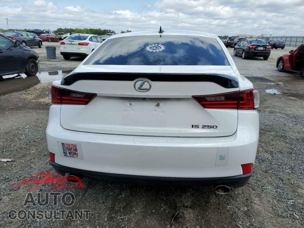 LEXUS IS 2015 - JTHBF1D23F5062804