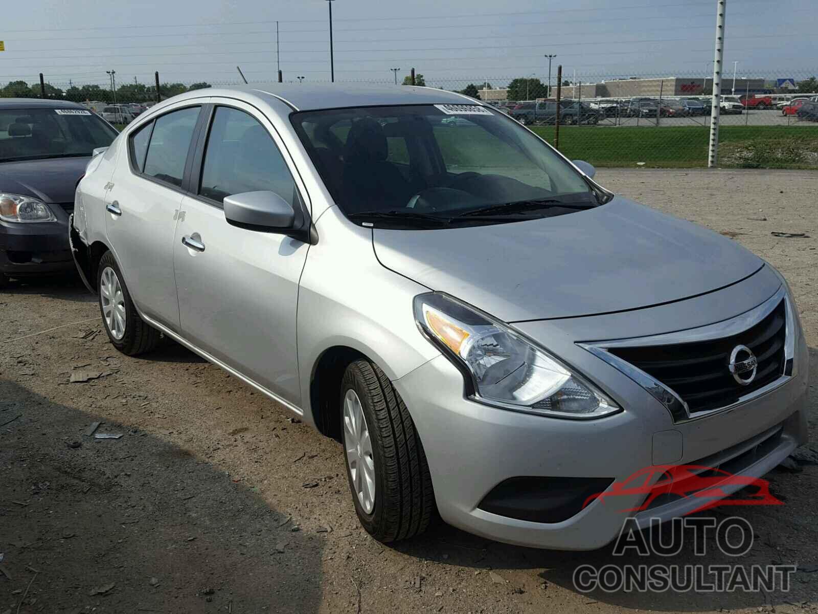 NISSAN VERSA 2018 - 3N1CN7APXJK437567