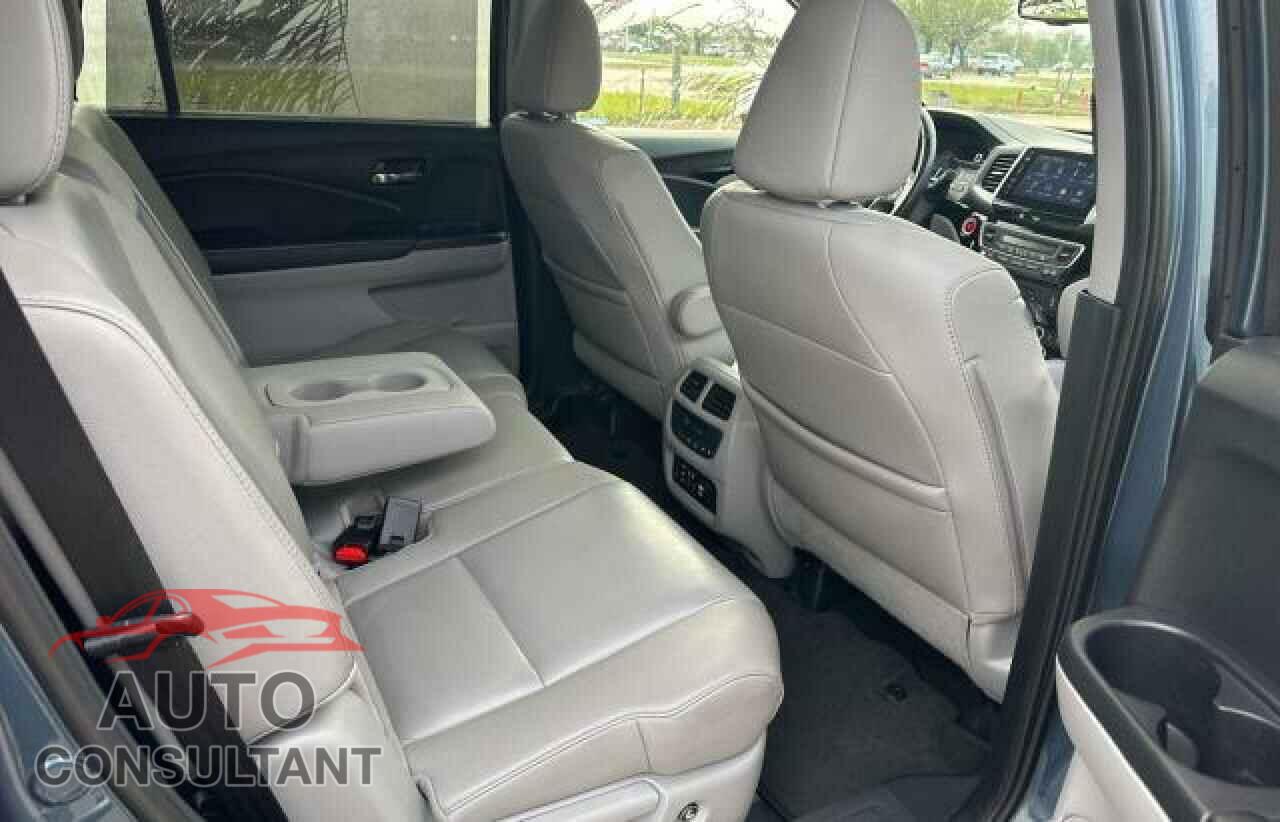 HONDA PILOT 2016 - 5FNYF6H96GB089902