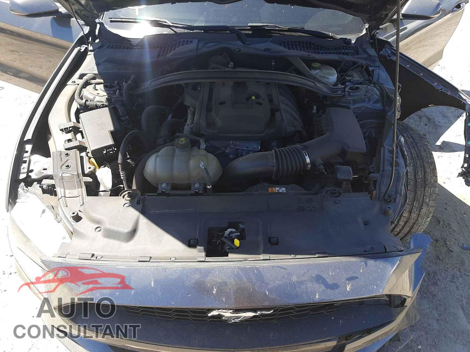 FORD MUSTANG 2018 - 1FA6P8TH8J5117552