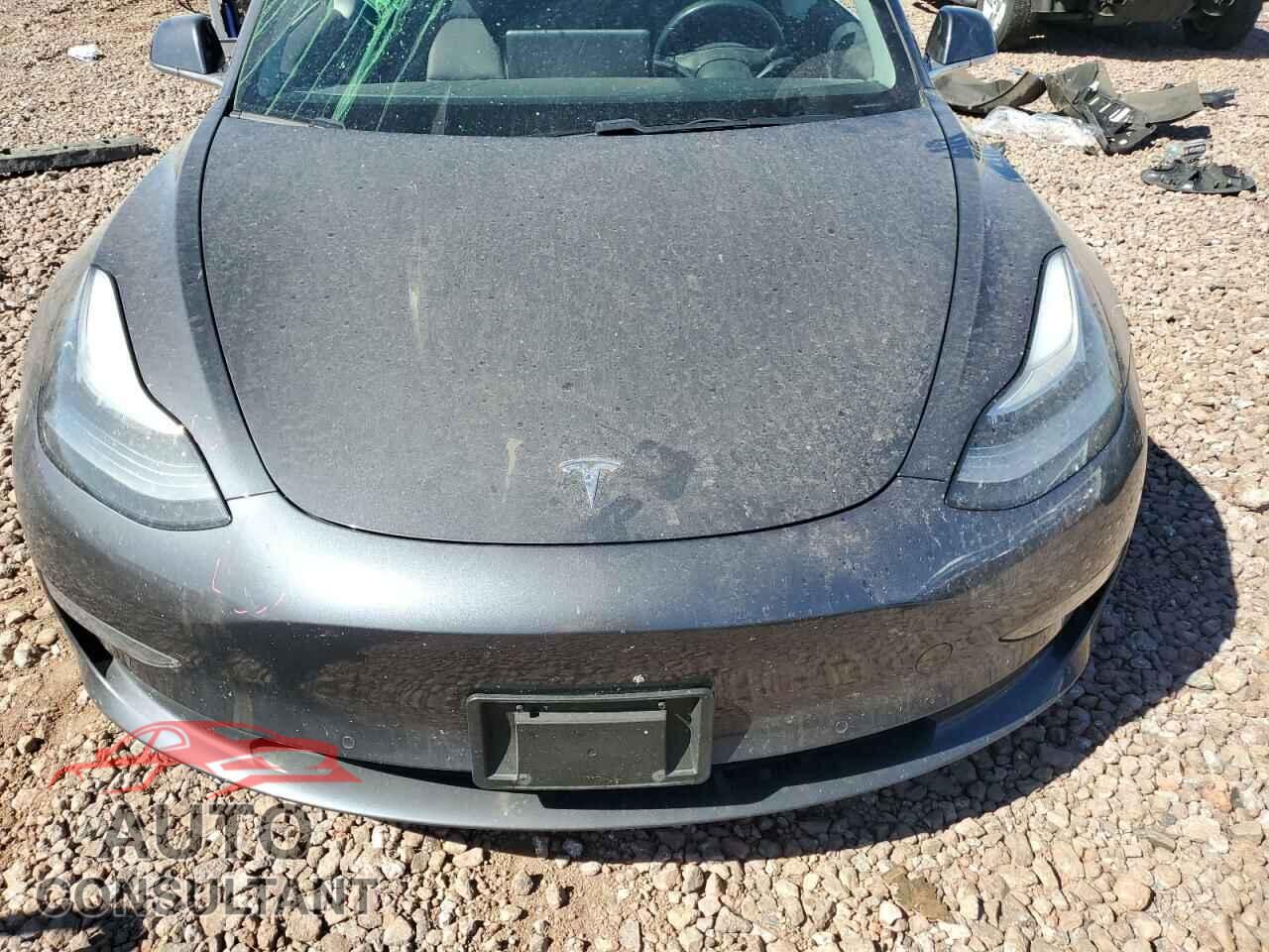 TESLA MODEL 3 2018 - 5YJ3E1EB7JF119455