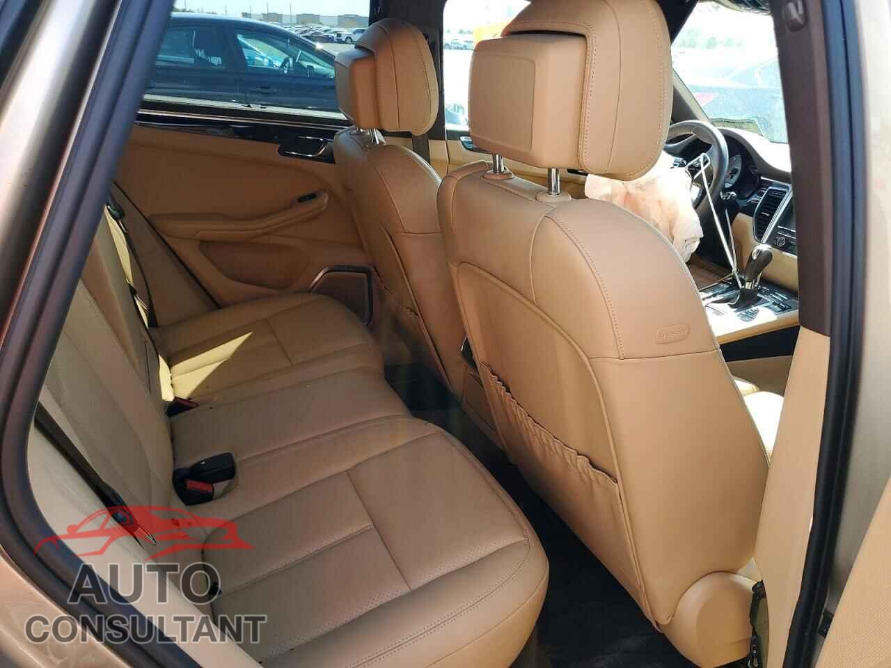PORSCHE MACAN 2016 - WP1AB2A56GLB45331