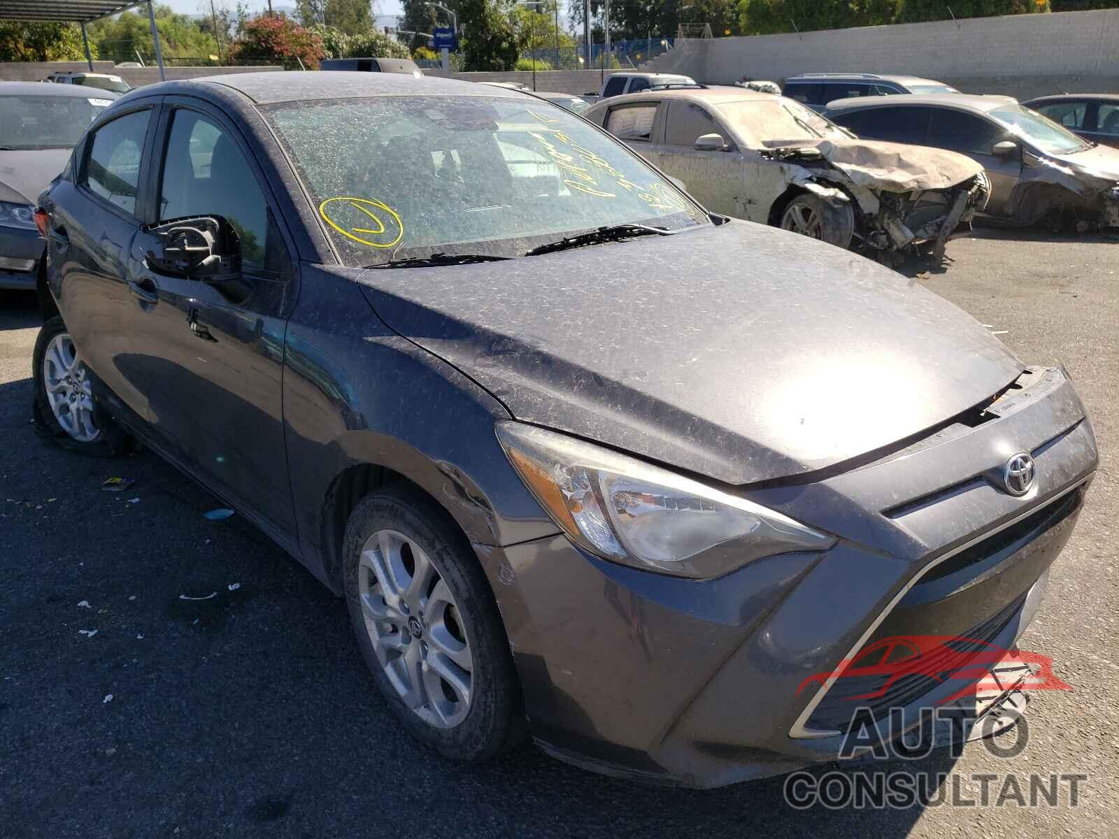 TOYOTA YARIS 2017 - 3MYDLBYV4HY156940