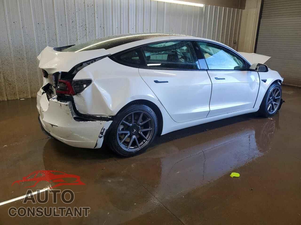 TESLA MODEL 3 2021 - 5YJ3E1EB2MF054874