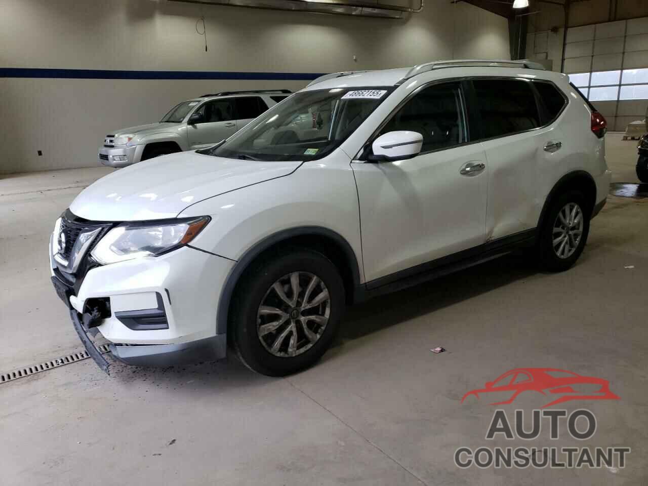NISSAN ROGUE 2017 - KNMAT2MT5HP548171