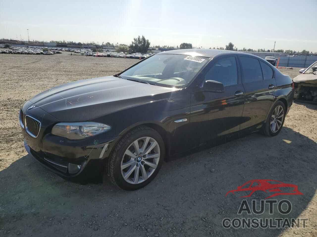 BMW 5 SERIES 2011 - WBAFR1C5XBC740022