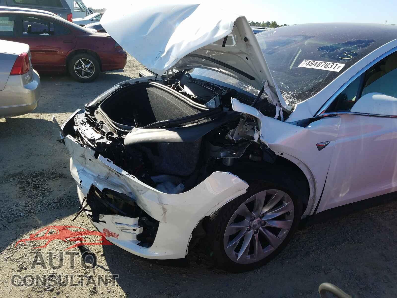 TESLA MODEL X 2016 - 5YJXCDE27GF030146