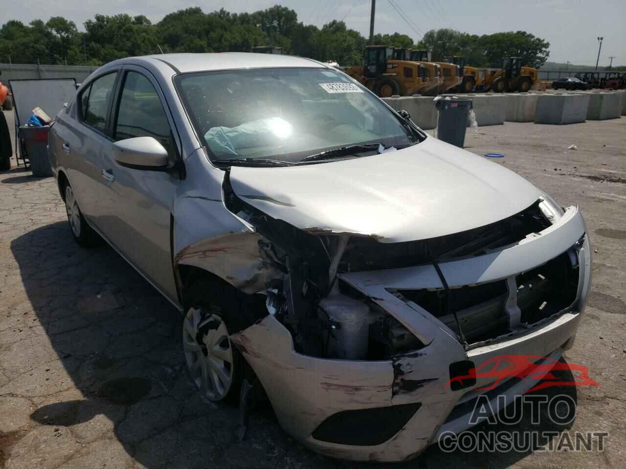 NISSAN VERSA 2018 - 3N1CN7AP2JL886414