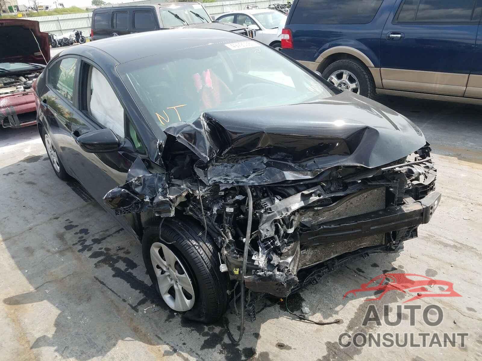 KIA FORTE 2018 - 3KPFK4A71JE269527