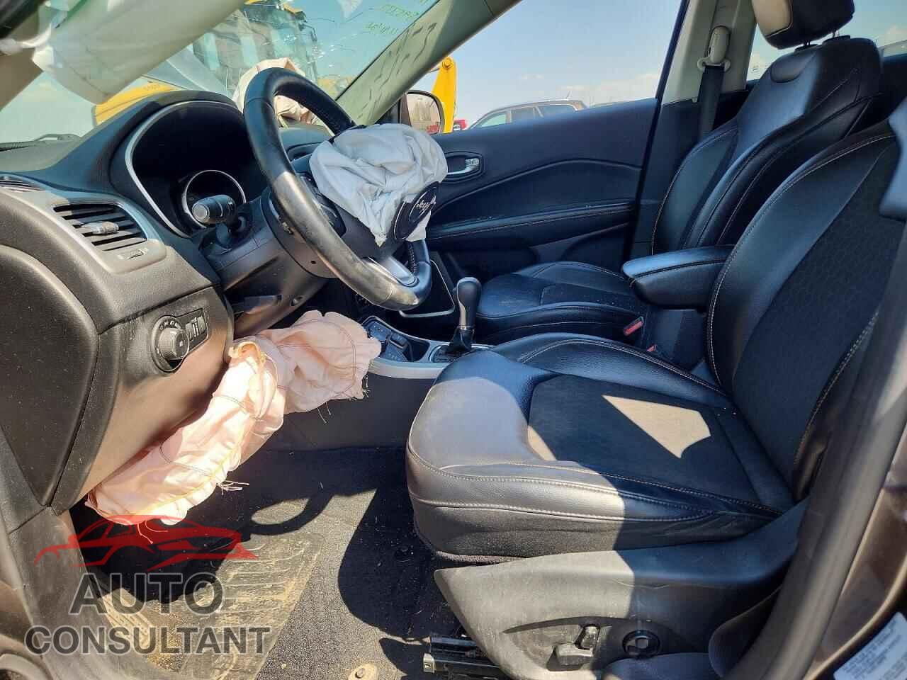 JEEP COMPASS 2017 - 3C4NJDBB2HT651654