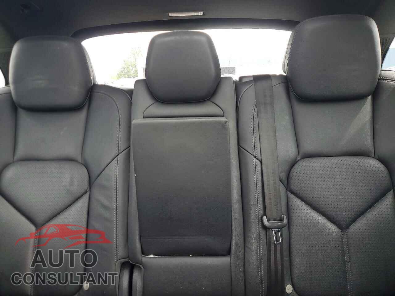 PORSCHE CAYENNE 2011 - WP1AB2A24BLA53679
