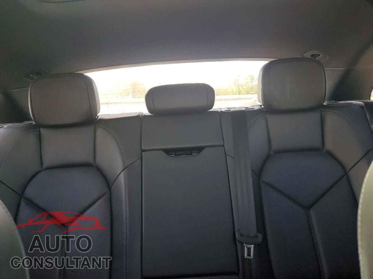 PORSCHE MACAN 2018 - WP1AA2A5XJLB07031