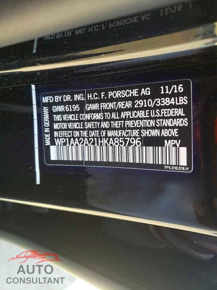 PORSCHE CAYENNE 2017 - WP1AA2A21HKA85796