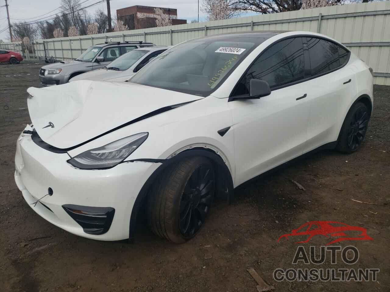 TESLA MODEL Y 2021 - 5YJYGAEE1MF193114