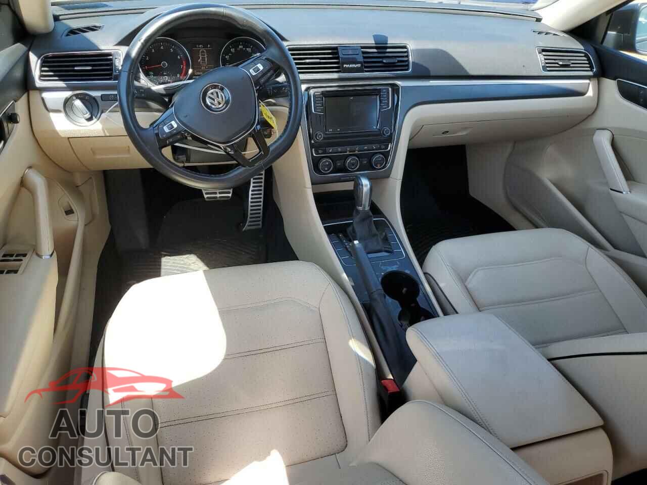 VOLKSWAGEN PASSAT 2018 - 1VWAA7A36JC038056