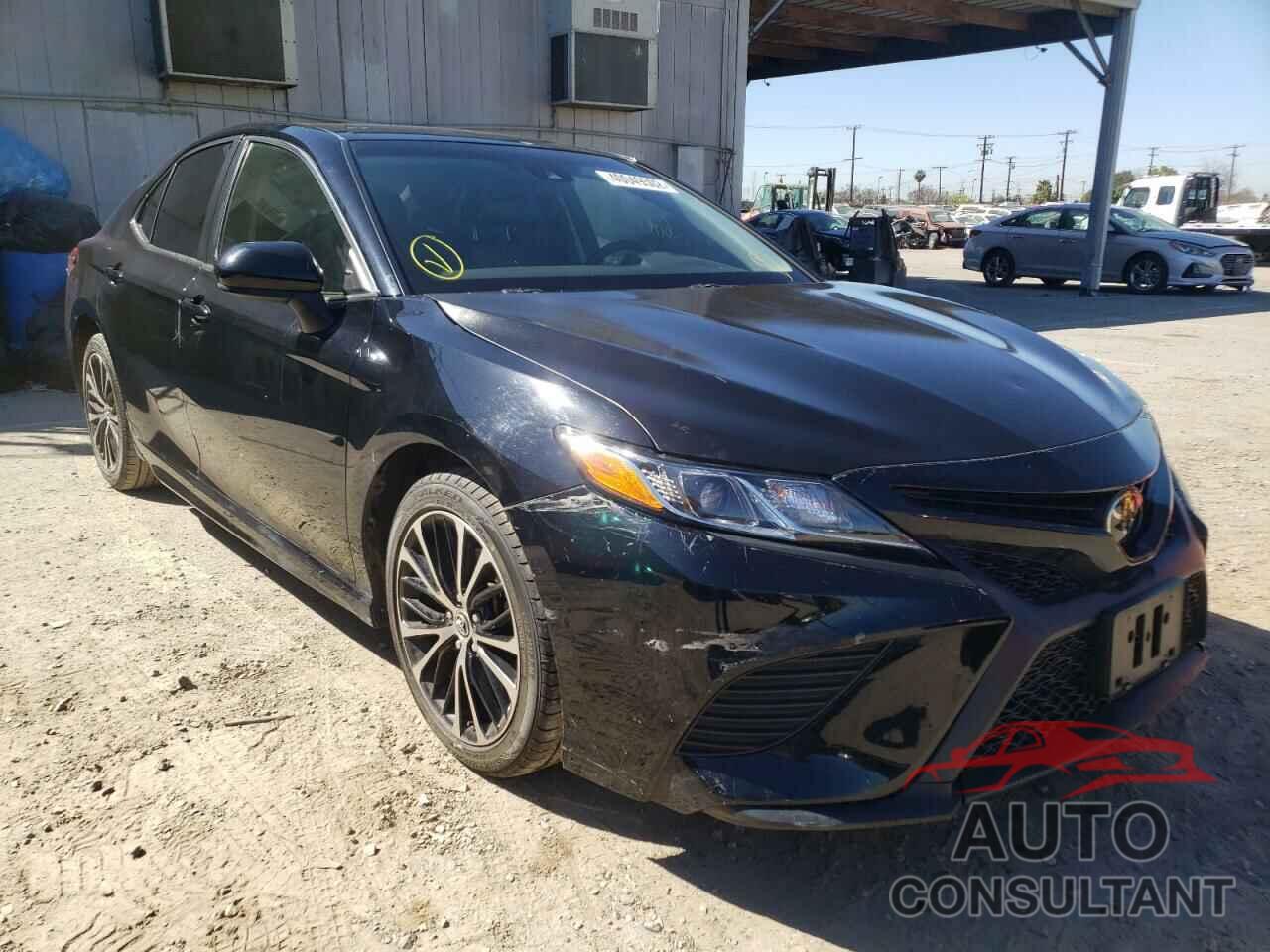 TOYOTA CAMRY 2018 - JTNB11HK2J3028623