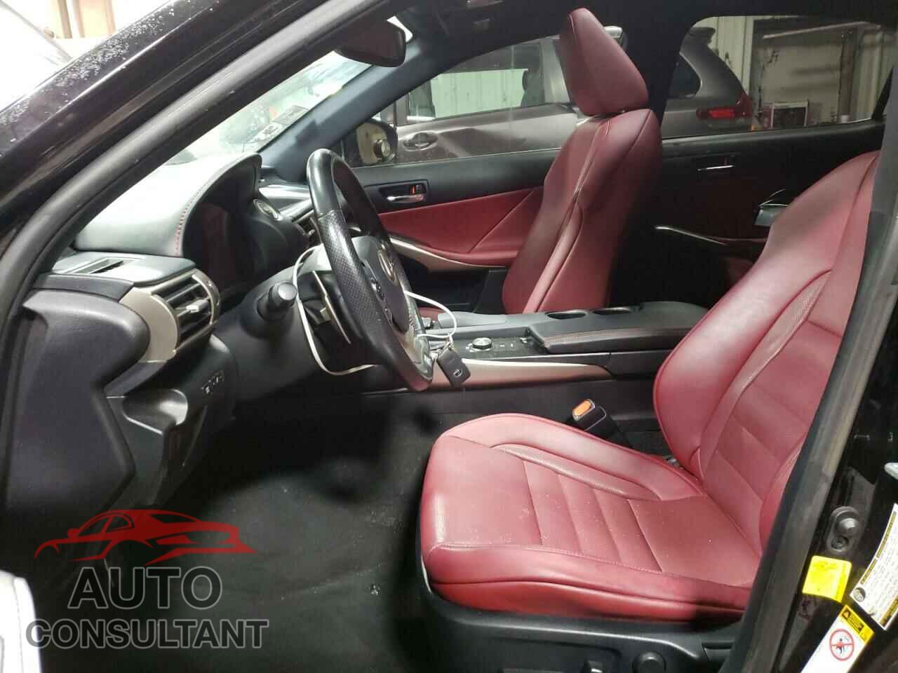 LEXUS IS 2015 - JTHCF1D28F5024067