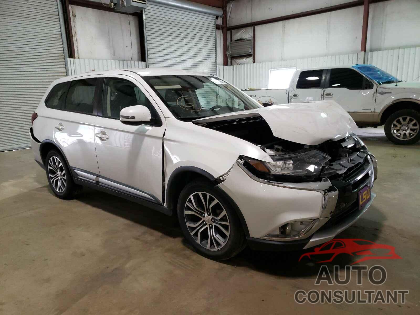 MITSUBISHI OUTLANDER 2018 - JA4AD3A3XJZ032271