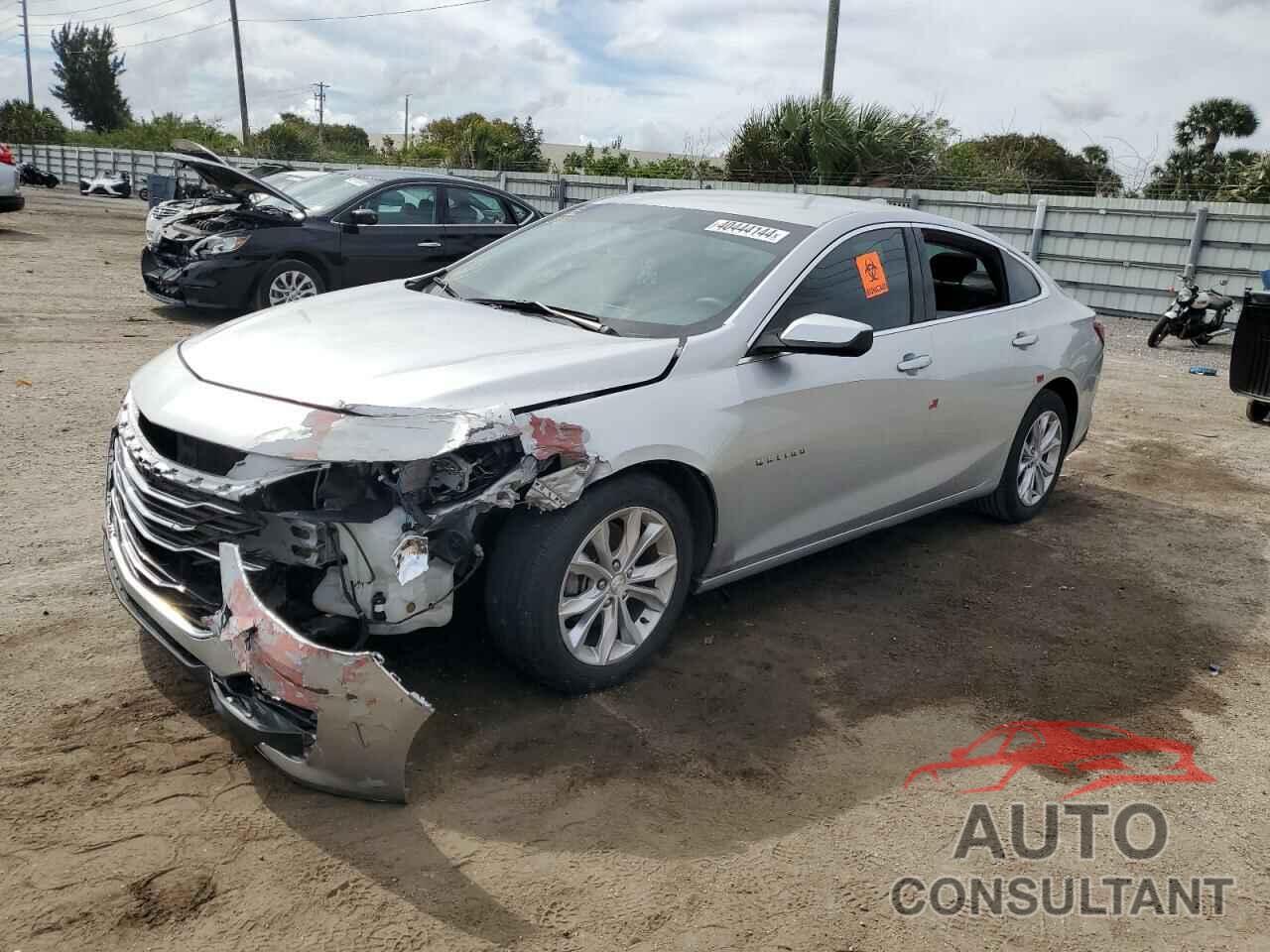 CHEVROLET MALIBU 2020 - 1G1ZD5ST7LF035631