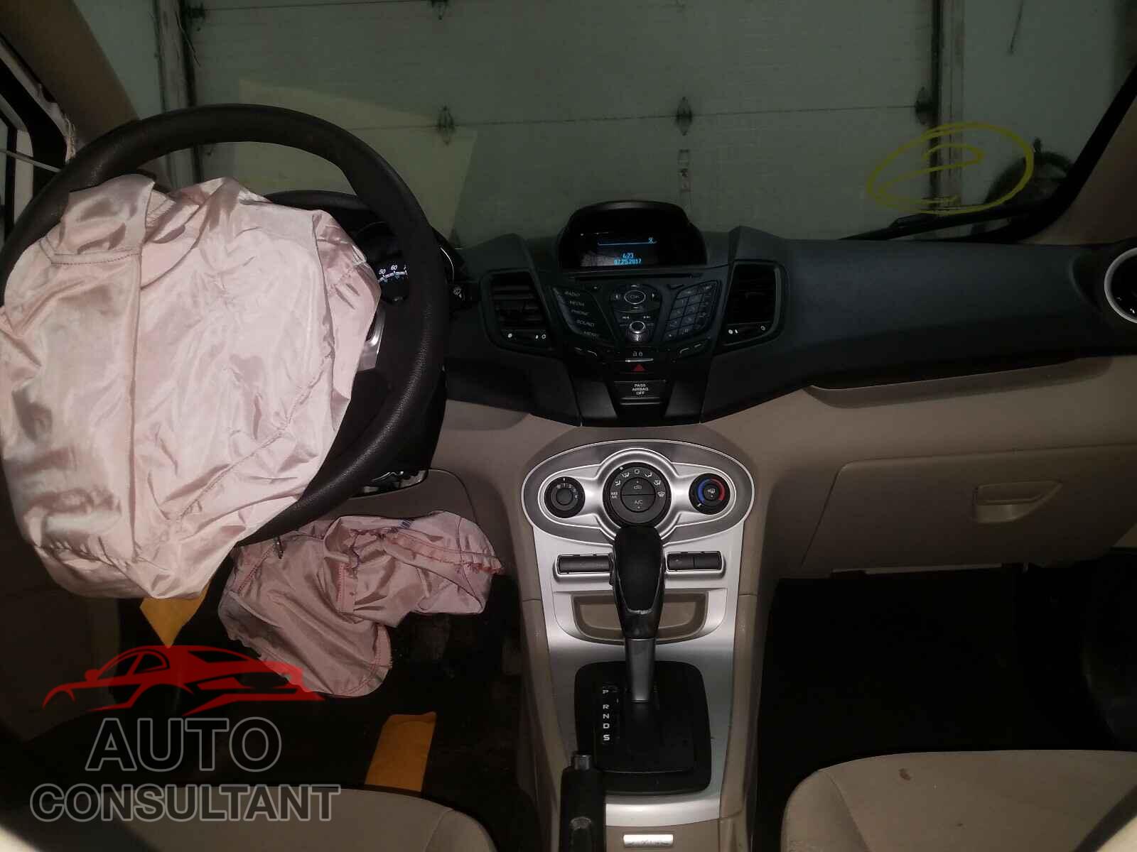 FORD FIESTA 2017 - 3FADP4EJ0HM157578