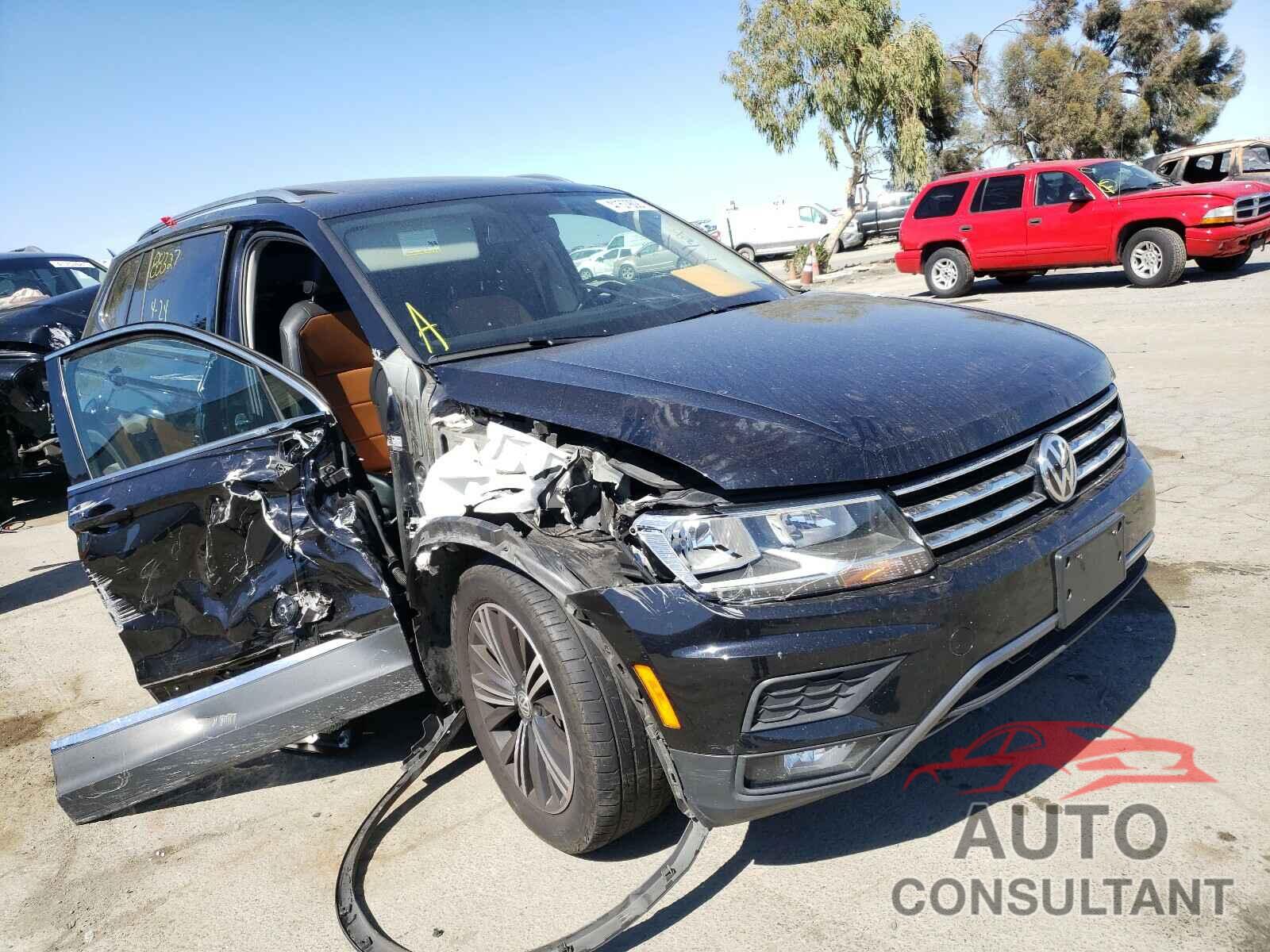 VOLKSWAGEN TIGUAN 2018 - 3VV3B7AX9JM007797