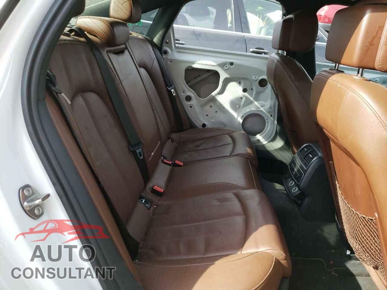 AUDI A6 2013 - WAUGFAFC3DN044830