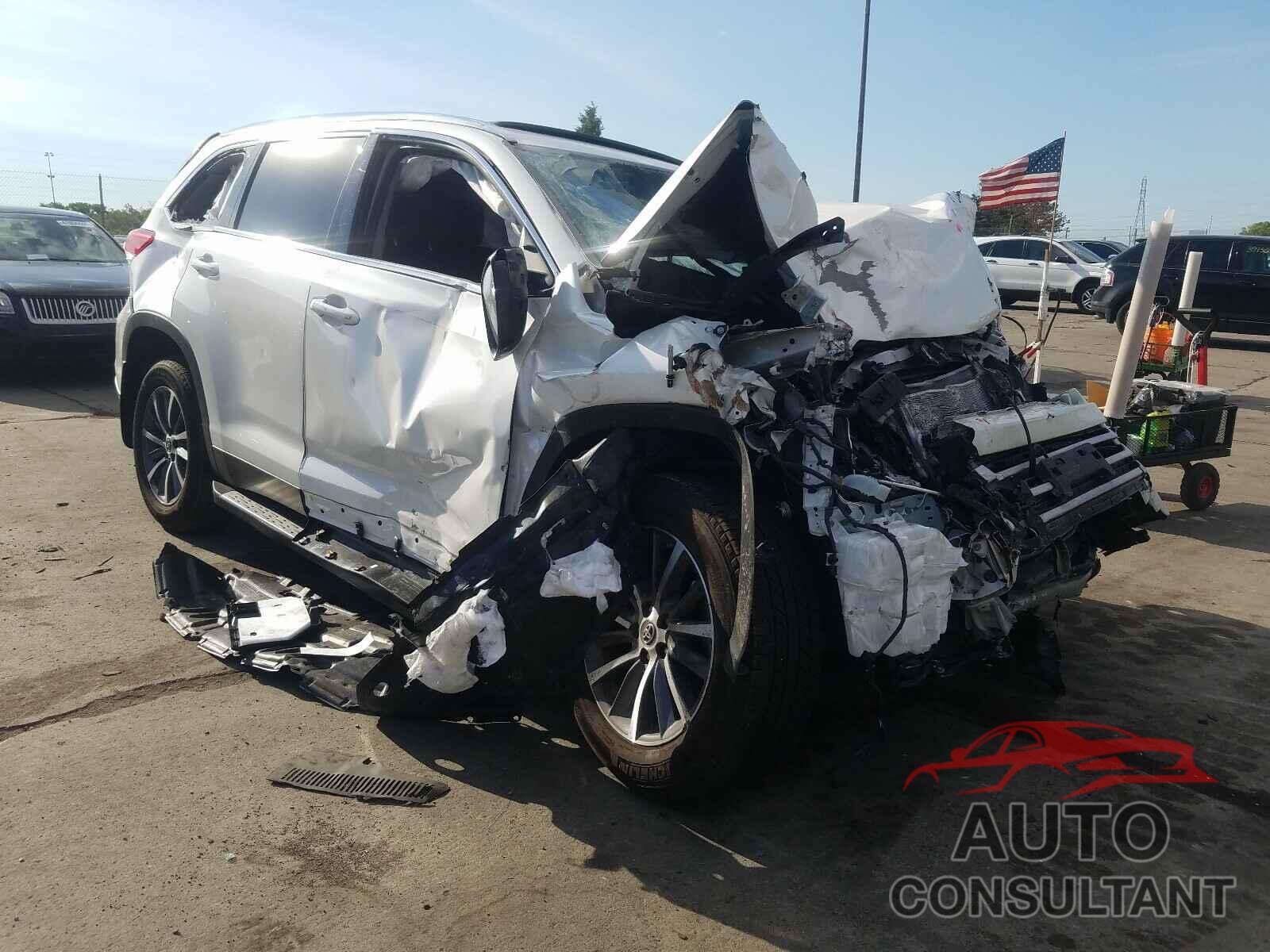 TOYOTA HIGHLANDER 2019 - 5TDJZRFH9KS594695
