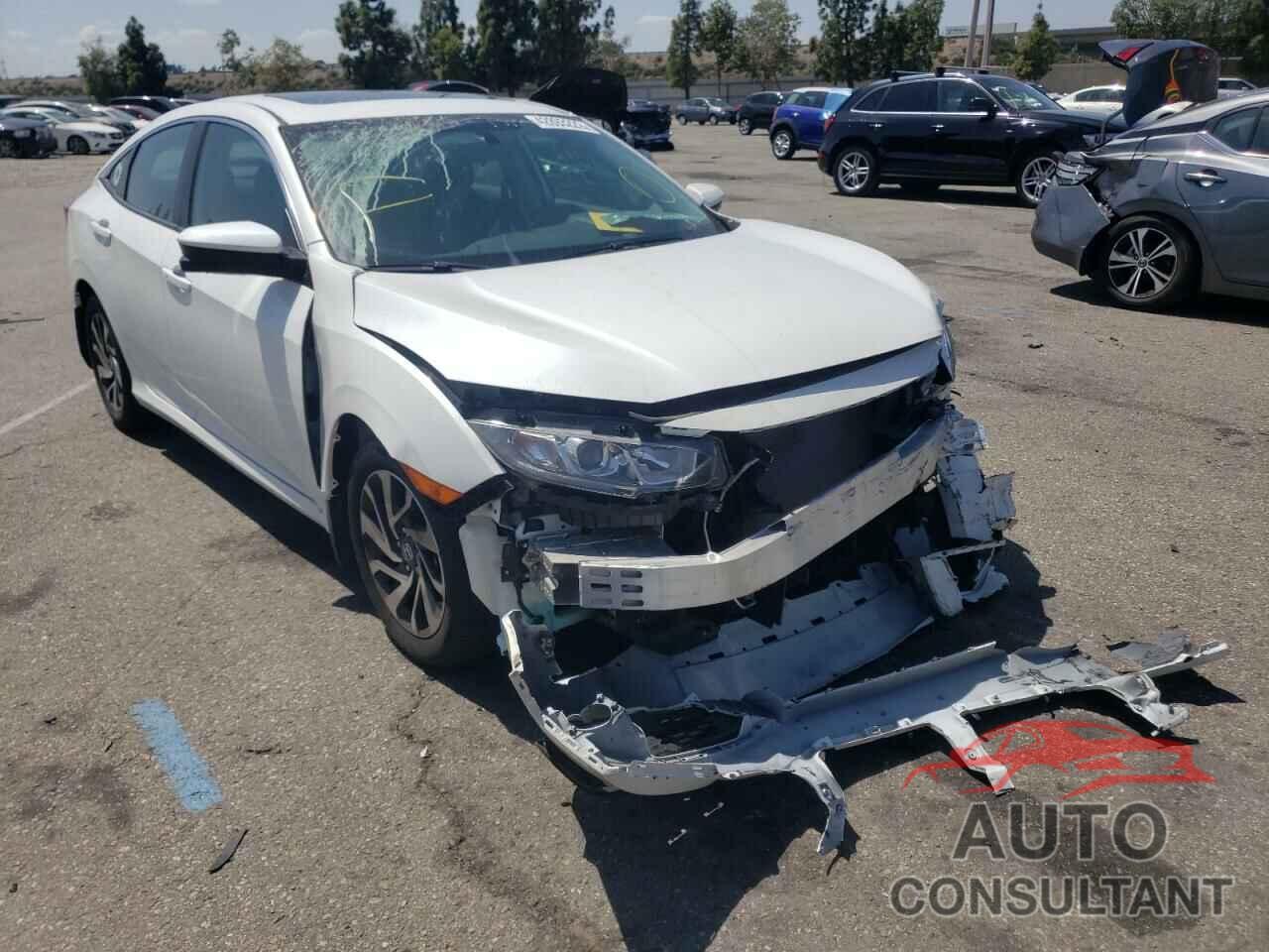 HONDA CIVIC 2018 - 2HGFC2F78JH569145