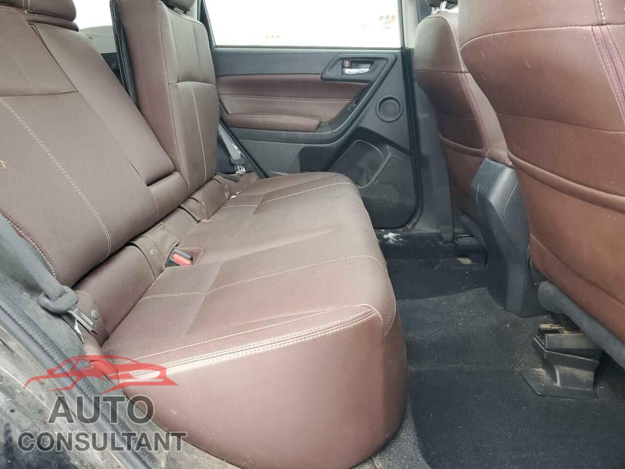 SUBARU FORESTER 2017 - JF2SJAWC3HH586527