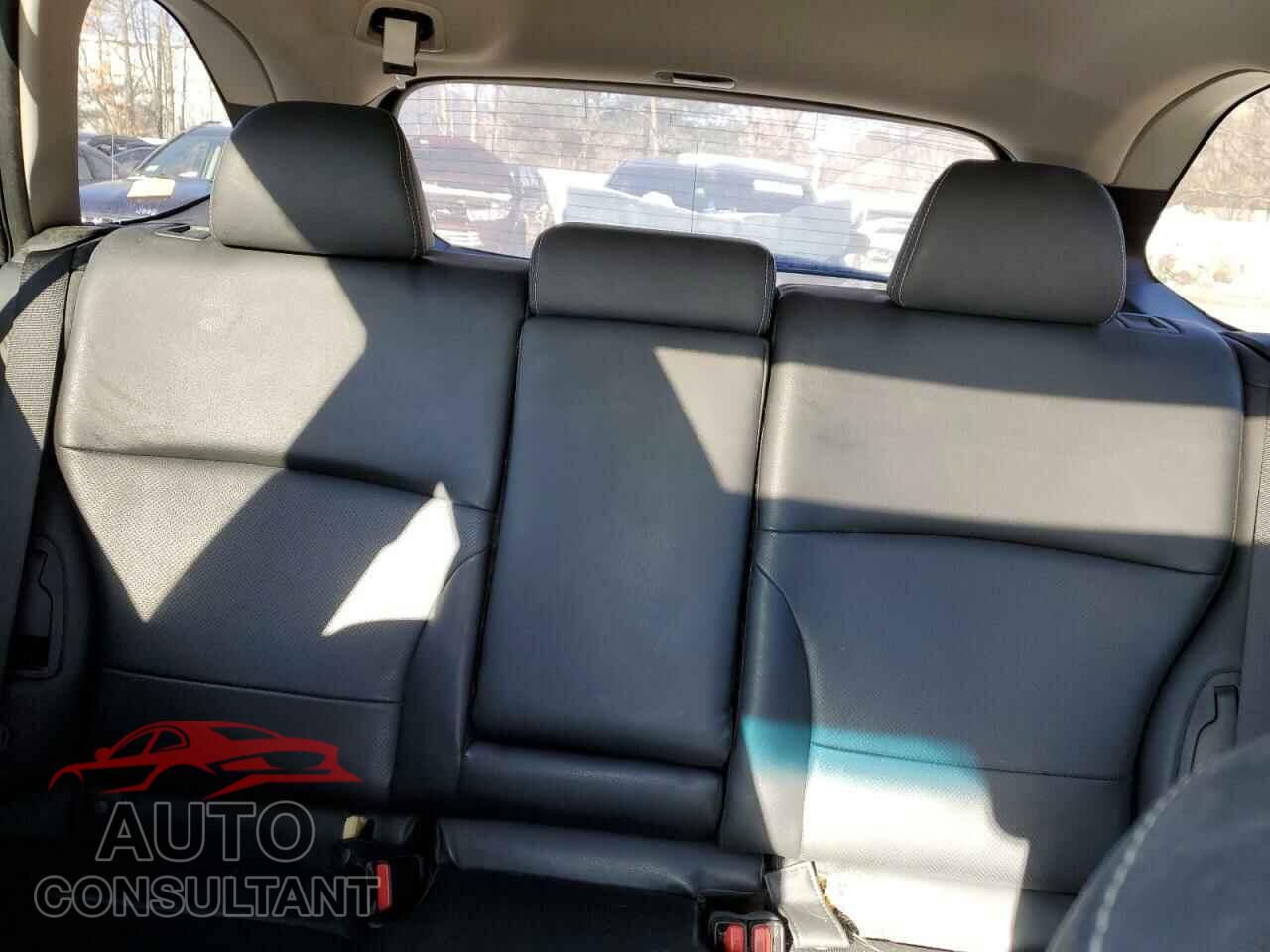 SUBARU OUTBACK 2017 - 4S4BSANC2H3220497