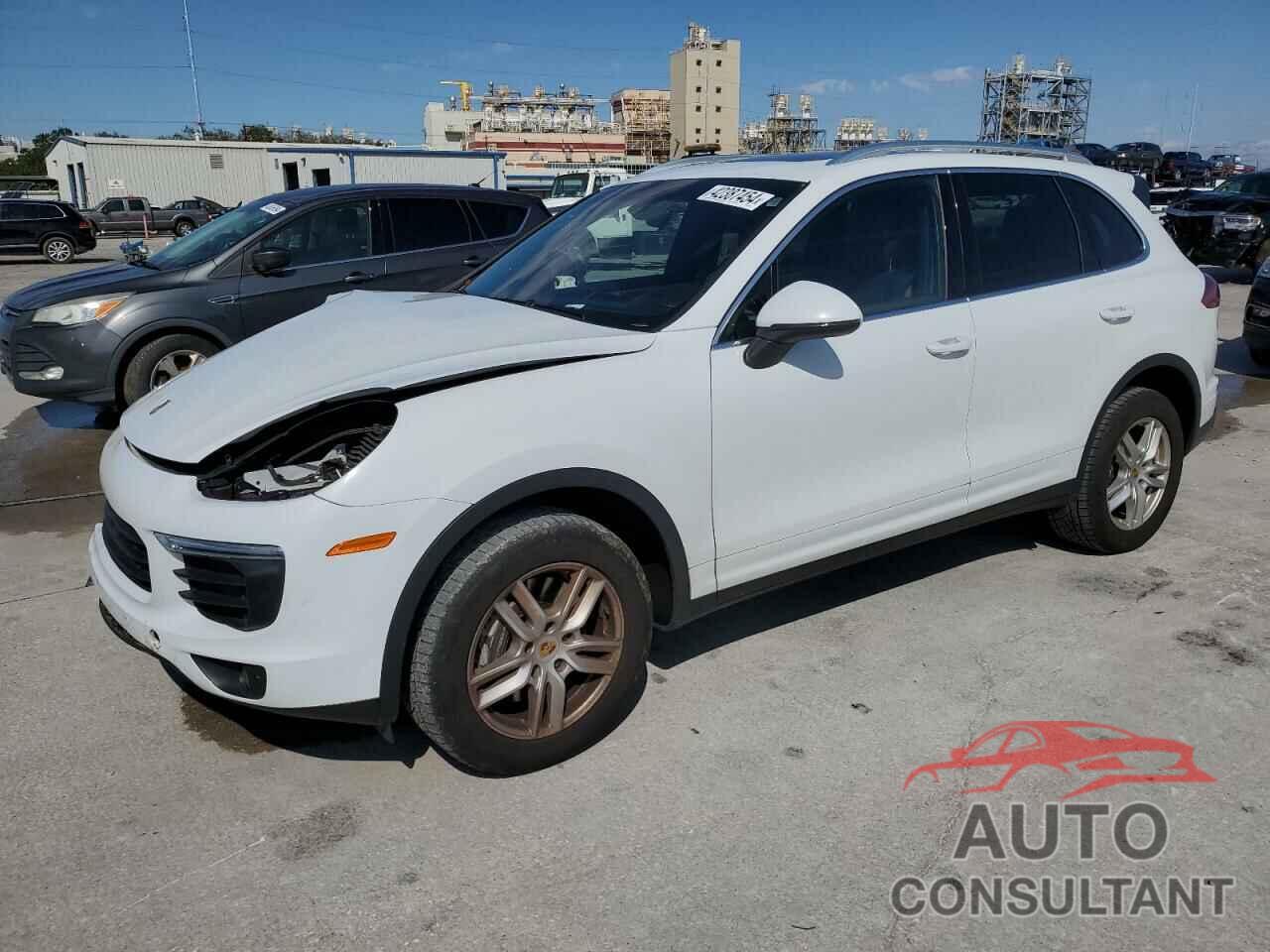 PORSCHE CAYENNE 2016 - WP1AA2A28GKA36173