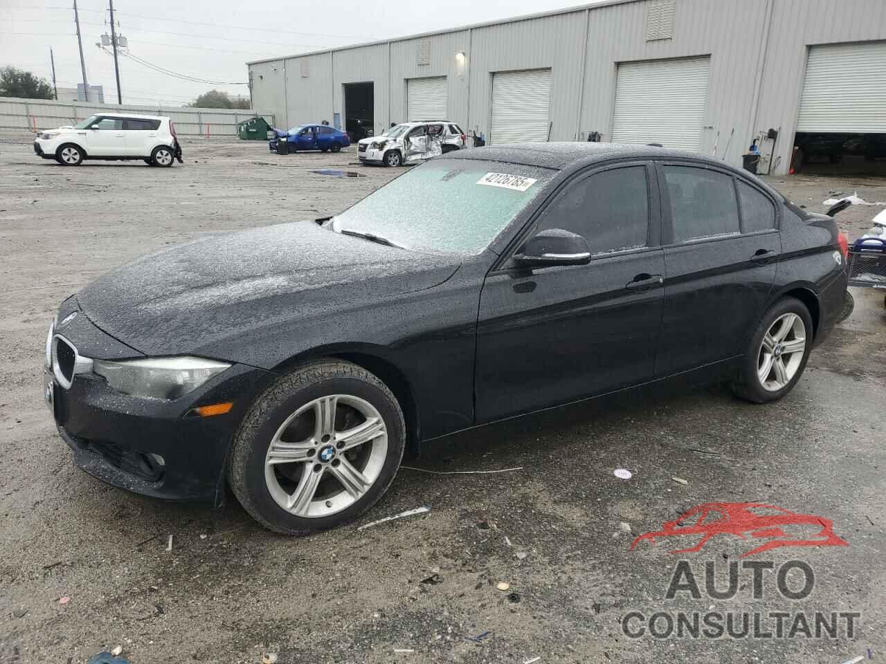 BMW 3 SERIES 2013 - WBA3A5G54DNP19301