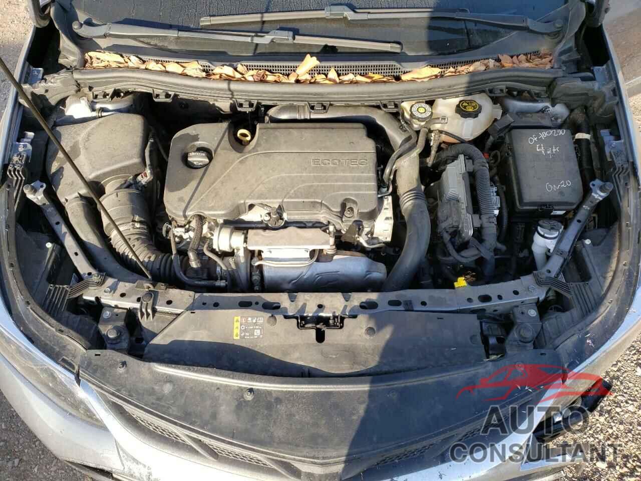 CHEVROLET CRUZE 2019 - 1G1BE5SM1K7102255