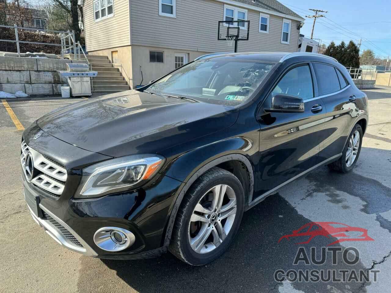 MERCEDES-BENZ GLA-CLASS 2019 - WDCTG4GB0KJ645939