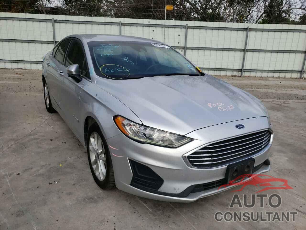 FORD FUSION 2019 - 3FA6P0LU3KR104768