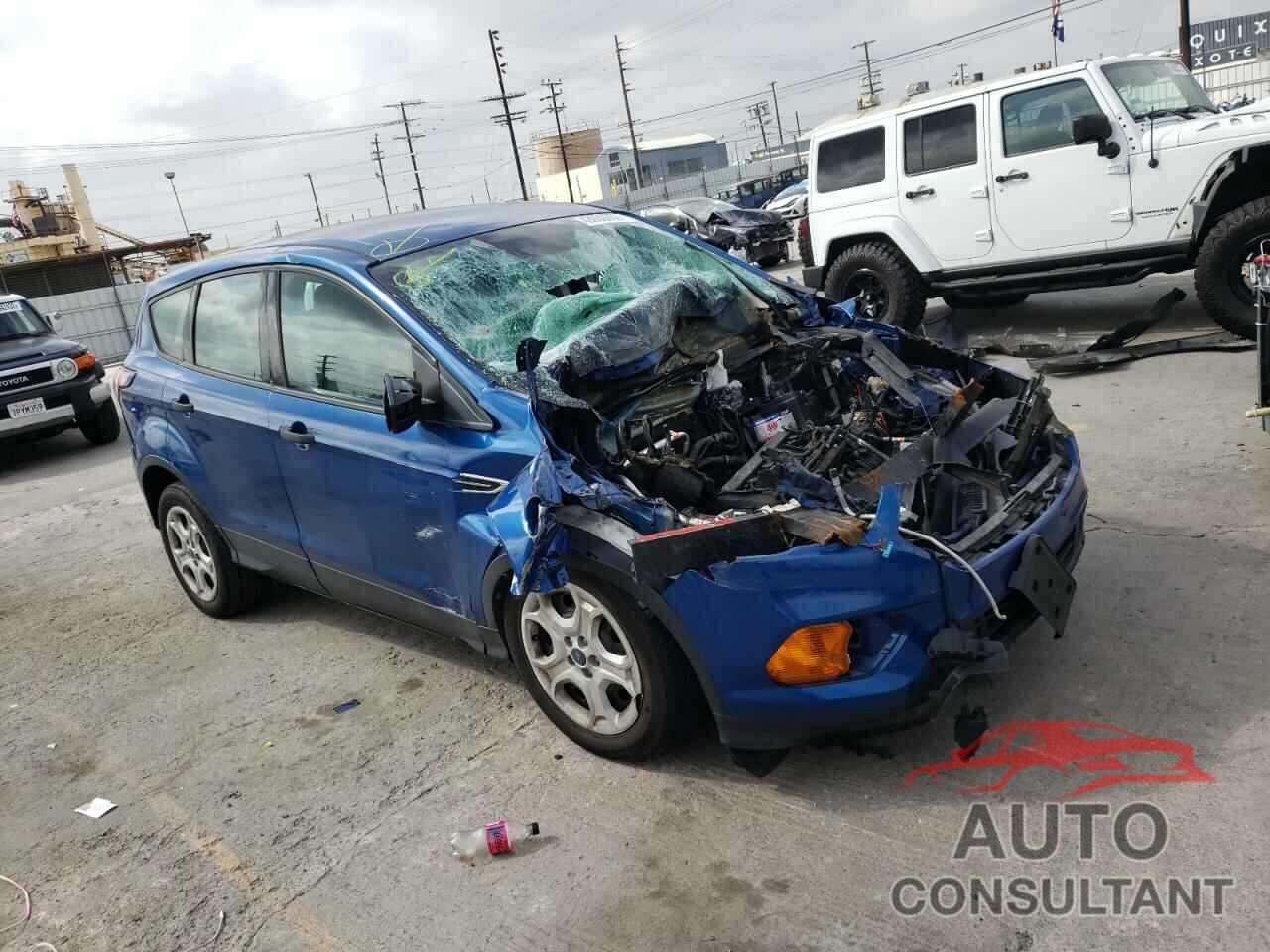 FORD ESCAPE 2017 - 1FMCU0F79HUD29057