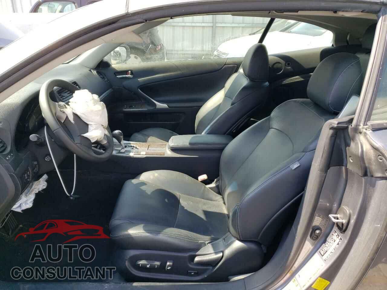 LEXUS IS 2015 - JTHFF2C20F2532569